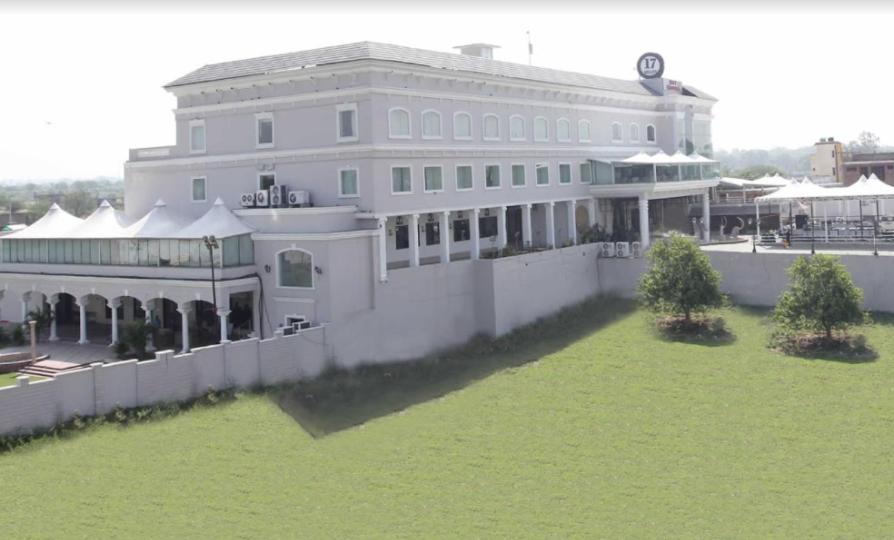 Hotel 17 Miles Jammu Luaran gambar